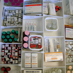 https://www.drawerdividerkit.com/cdn/shop/products/medical-drawer-dividers_300x.jpg?v=1651102091